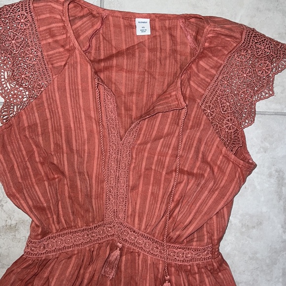 Old navy pheasant style dress - Picture 2 of 3